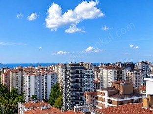 KOZYATAĞINDA 2018 YAPIMI ADALAR MANZARALI 3+2 ÇATI DUBLEX DAİRE