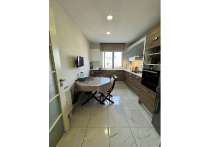 İstanbul Kadıköy Şenesenevlerde İyi Lokasyonda İskanlı Satılık Daire 3+1 Kozyatağı Mah