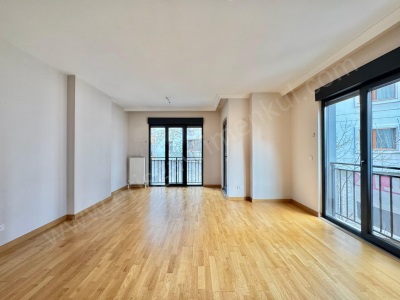 Suadiye De Bağdat Cad Ve Marmaraya Yakın Balkonlu 5 Yaşında Boş 3+1 Kadıköy İstanbul Satılık Daire Mah