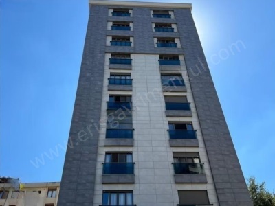 İstanbul Kadıköy Atatürk Caddesinde Balkonlu Kombili Boş 3+1 Satılık Daire 19 Mayıs Mah