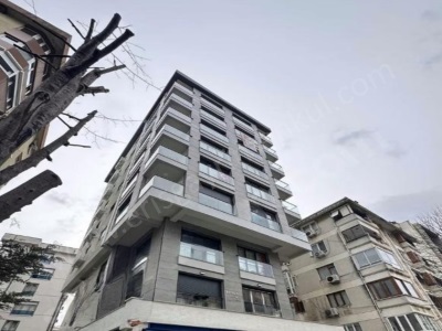 İstanbul Kadıköy Marmara Caddesinde İskanlı Geniş Kullanımlı 2+1 Satılık Daire Kozyatağı Mah
