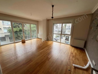 İstanbul Kadıköy Göztepenin Gözde Noktasında Modern Binada Ayrıcalıklı 2+1 Satılık Daire Göztepe Mah