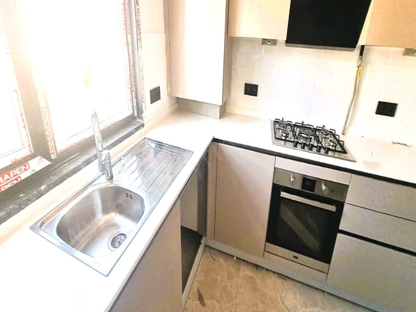 BOŞ.. BAĞDAT CADDEDE MUAYENEHANE AVUKAT BÜROSU VS. UYGUN FIRSAT DAİRE