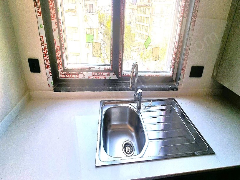 BOŞ.. BAĞDAT CADDEDE MUAYENEHANE AVUKAT BÜROSU VS. UYGUN FIRSAT DAİRE