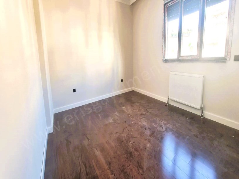 BOŞ.. BAĞDAT CADDEDE MUAYENEHANE AVUKAT BÜROSU VS. UYGUN FIRSAT DAİRE