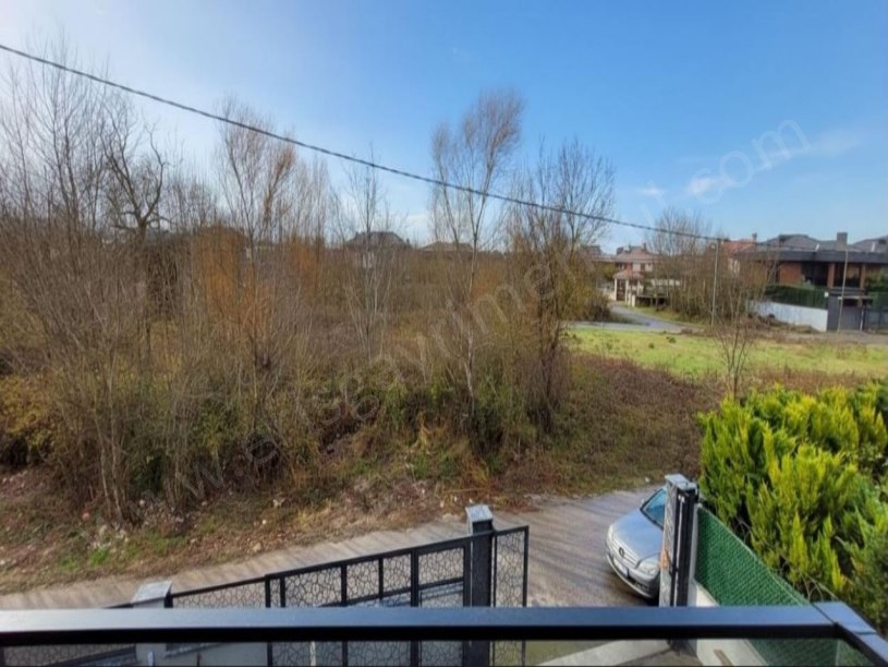 SAHİL TARAFI AHMETLİ ÜSKÜDAR CD YAKIN MÜSTAKİL 4+1 HAVUZLU VİLLA