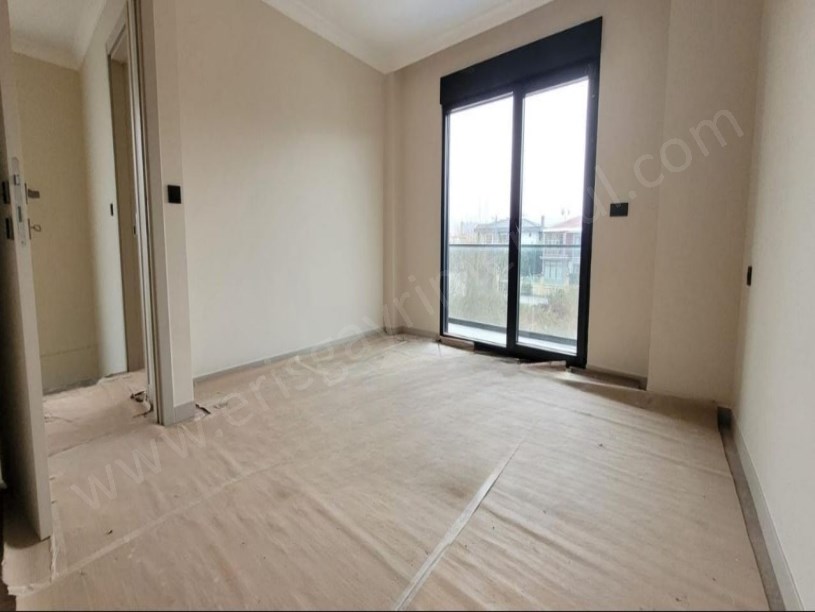 SAHİL TARAFI AHMETLİ ÜSKÜDAR CD YAKIN MÜSTAKİL 4+1 HAVUZLU VİLLA