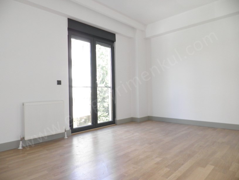 KOZZY AVM METRO İSTASYONU YAKIN FERAH 80 M2 NET 2+1 DAİRE