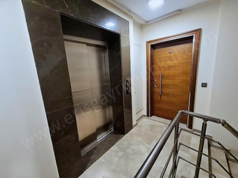 SUADİYEDE PRESTİJLİ YENİ BİNADA EBEVEYN BANYOLU İSKANLI 3+1 SATILIK BİNA