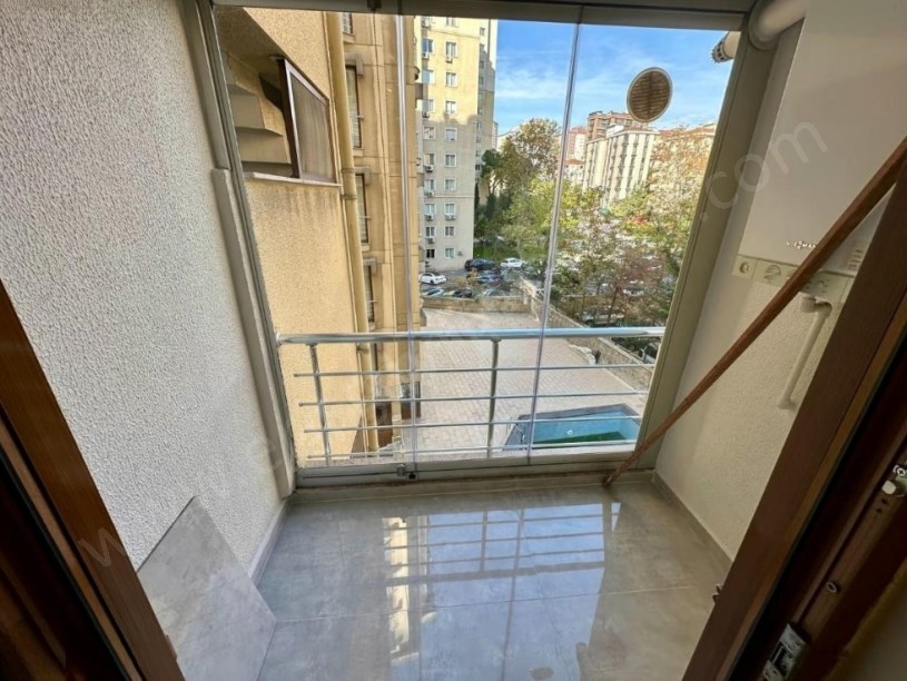 BOŞ.. KOZYATAĞINDA SİTE ÖZELLİKLİ 724 GÜVENLİK AÇIK HAVUZ İSKAN