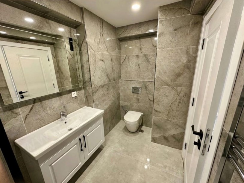 BOŞ.. KOZYATAĞINDA SİTE ÖZELLİKLİ 724 GÜVENLİK AÇIK HAVUZ İSKAN