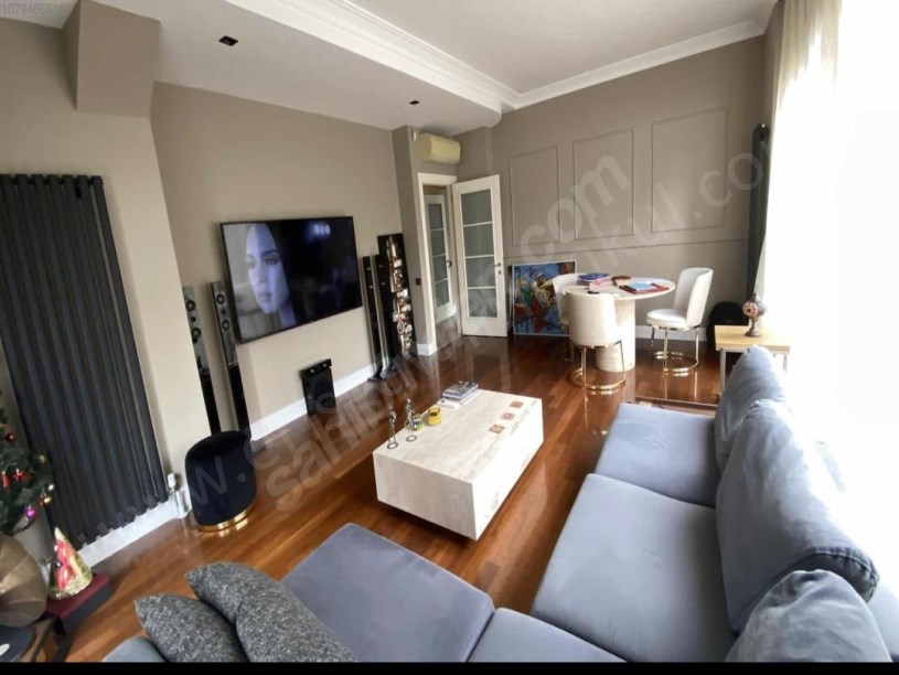 CADDEBOSTAN SAHİLDE 2,5+1, NET 96M2 KAPALI GARAJ VE DEPO ALANI