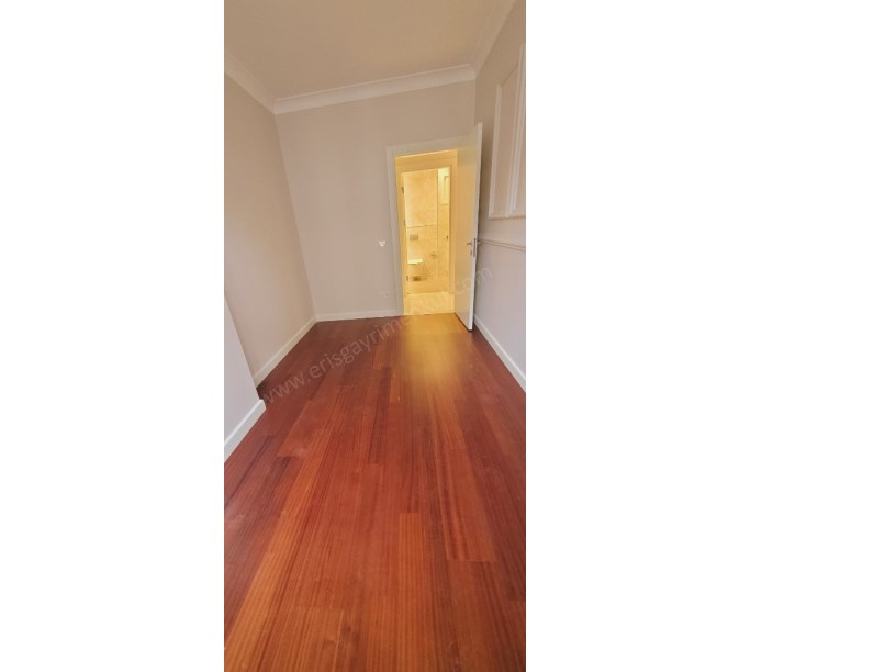 ŞAŞKINBAKKAL SAHİLDE 3YILLIK BİNA DA 3+1 NET 120M2