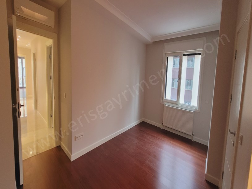 ŞAŞKINBAKKAL SAHİLDE 3YILLIK BİNA DA 3+1 NET 120M2