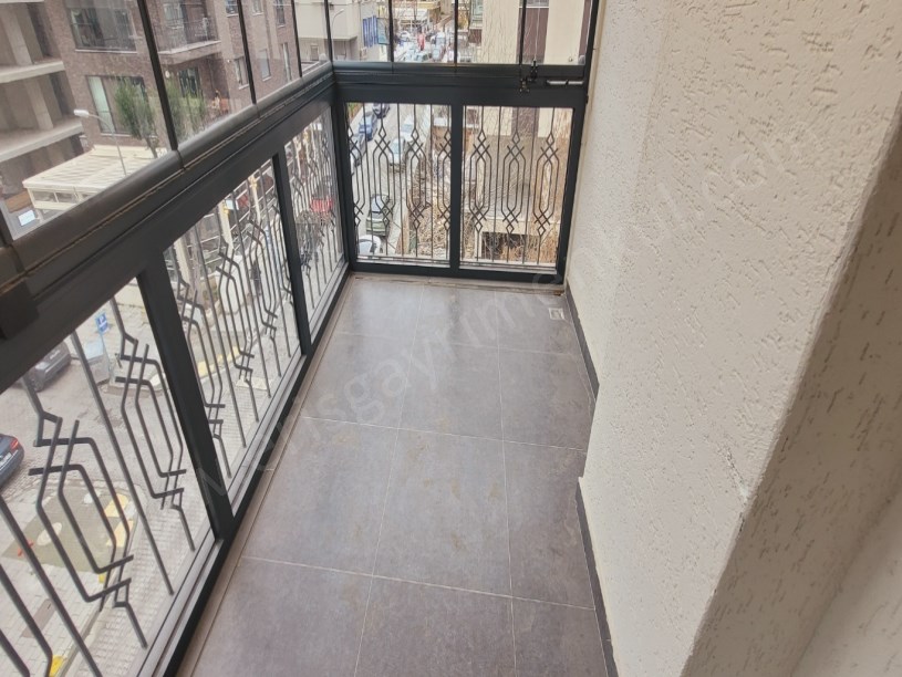 ŞAŞKINBAKKAL SAHİLDE 3YILLIK BİNA DA 3+1 NET 120M2