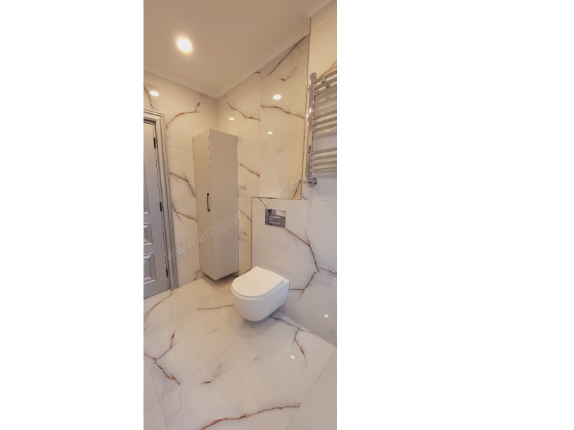 GÖSTEPE MAHALLESİNDE İÇİ TAMAMEN YENİLENMİŞ 4+1 NET 150M2