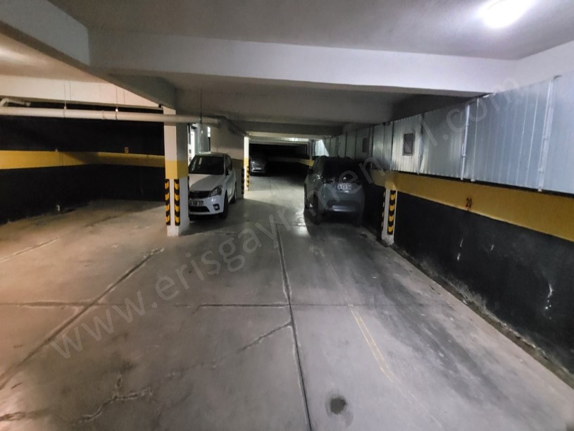 BAĞDAT CADDESİNE ÇOK YAKIN DENİZ MANZARALI NET 80M2 2+1