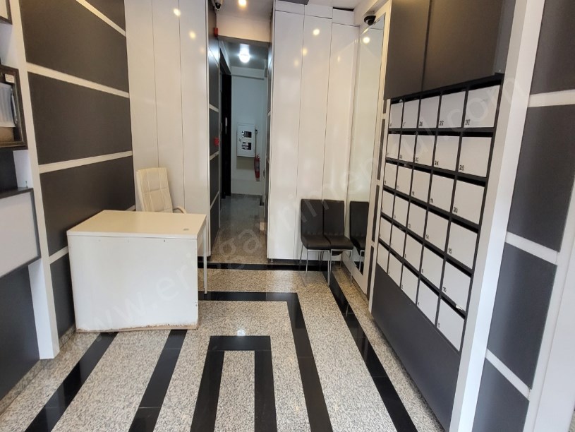 BAĞDAT CADDESİNE ÇOK YAKIN DENİZ MANZARALI NET 80M2 2+1