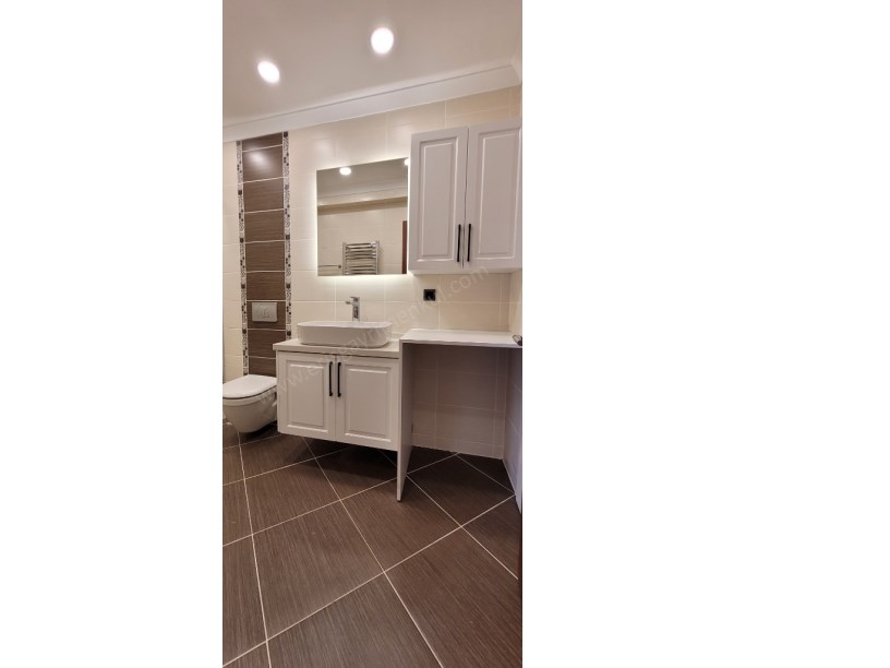 ÖZGÜRLÜK PARKININ HEMEN YANINDA SAHİLE YAKIN NET 90M2 2+1