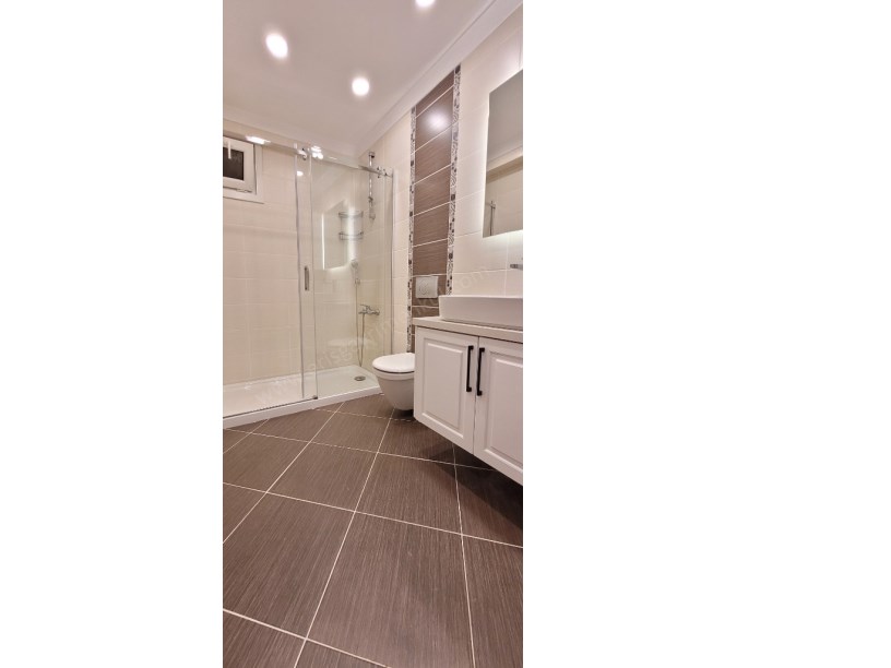 ÖZGÜRLÜK PARKININ HEMEN YANINDA SAHİLE YAKIN NET 90M2 2+1