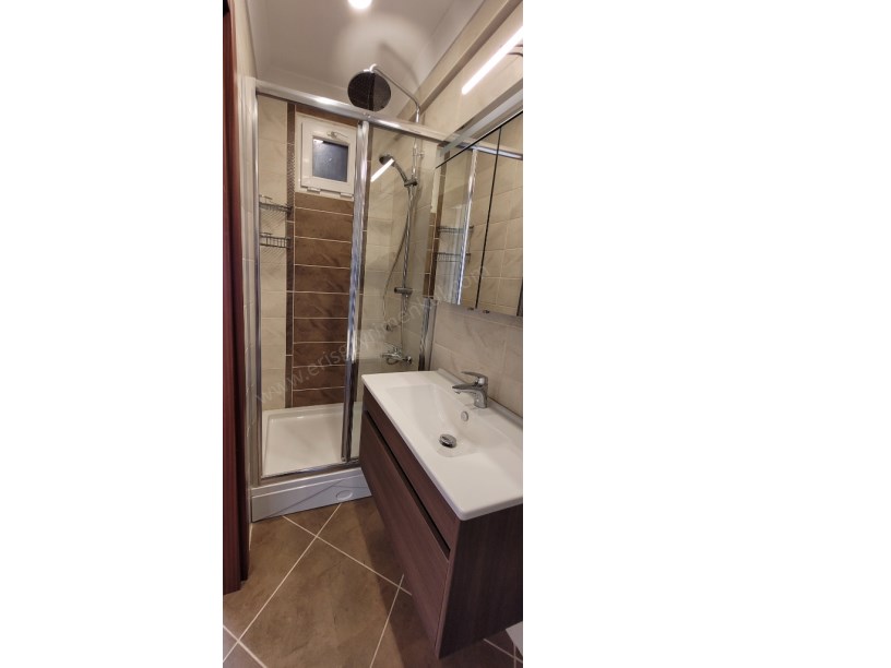 ÖZGÜRLÜK PARKININ HEMEN YANINDA SAHİLE YAKIN NET 90M2 2+1