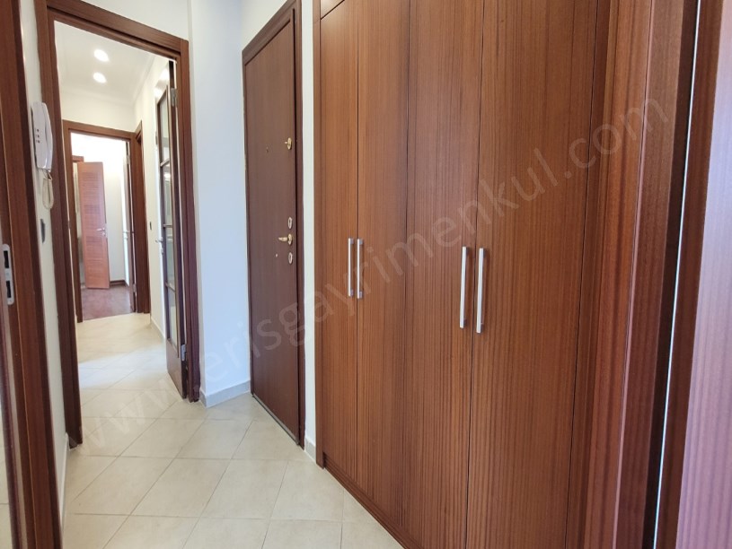 ÖZGÜRLÜK PARKININ HEMEN YANINDA SAHİLE YAKIN NET 90M2 2+1