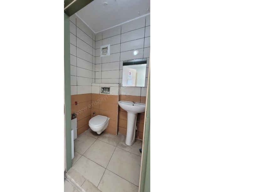 PENDİK FEVZİ ÇAKMAK MAH. PLAZADA NET 50M2 İŞ YERİNE UYĞUN