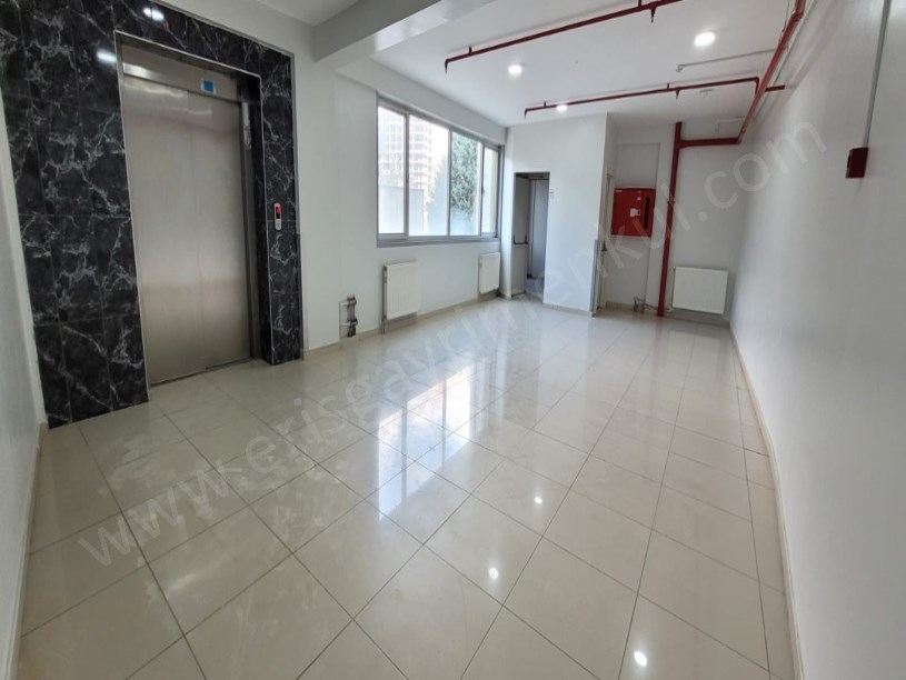 PENDİK FEVZİ ÇAKMAK MAH. PLAZADA NET 50M2 İŞ YERİNE UYĞUN