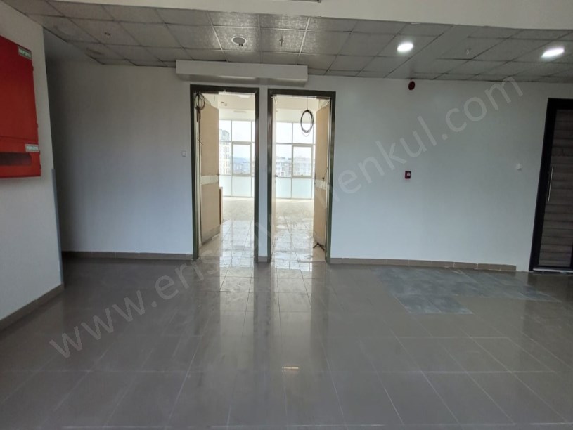 PENDİK FEVZİ ÇAKMAK MAH. PLAZADA NET 50M2 İŞ YERİNE UYĞUN