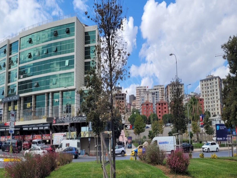 PENDİK FEVZİ ÇAKMAK MAH. PLAZADA NET 50M2 İŞ YERİNE UYĞUN