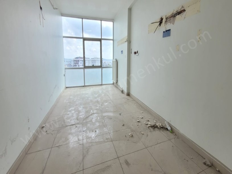 PENDİK FEVZİ ÇAKMAK MAH. PLAZADA NET 50M2 İŞ YERİNE UYĞUN