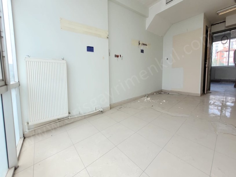 PENDİK FEVZİ ÇAKMAK MAH. PLAZADA NET 50M2 İŞ YERİNE UYĞUN