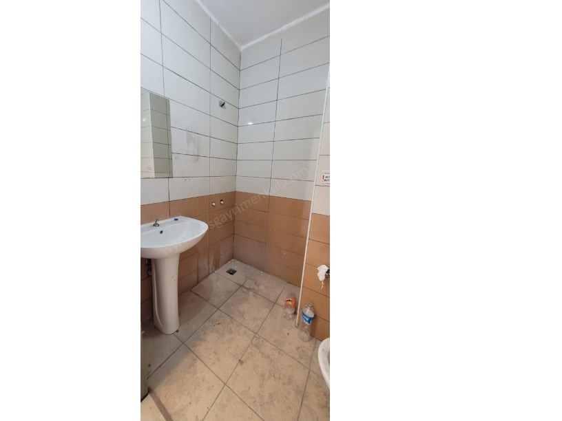 PENDİK FEVZİ ÇAKMAK MAH. PLAZADA NET 50M2 İŞ YERİNE UYĞUN