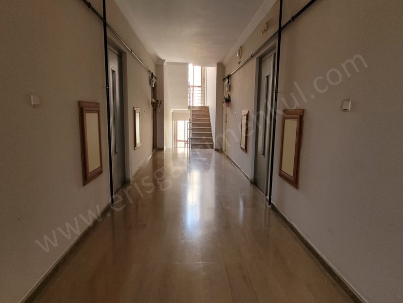 ÜMRANİYE DE NET 150M2 3+1 SİTE ÖZELLİKLİ