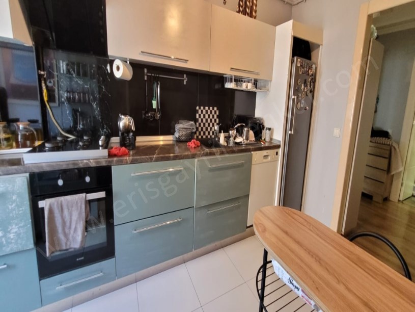 ÜMRANİYE DE NET 150M2 3+1 SİTE ÖZELLİKLİ