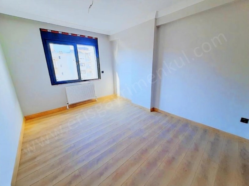 İSTANBUL KADIKÖY GÖZTEPE , MİNİBÜS CD. SIFIR,BALKON,EBEVEYN BANYOLU,130M2,3+1