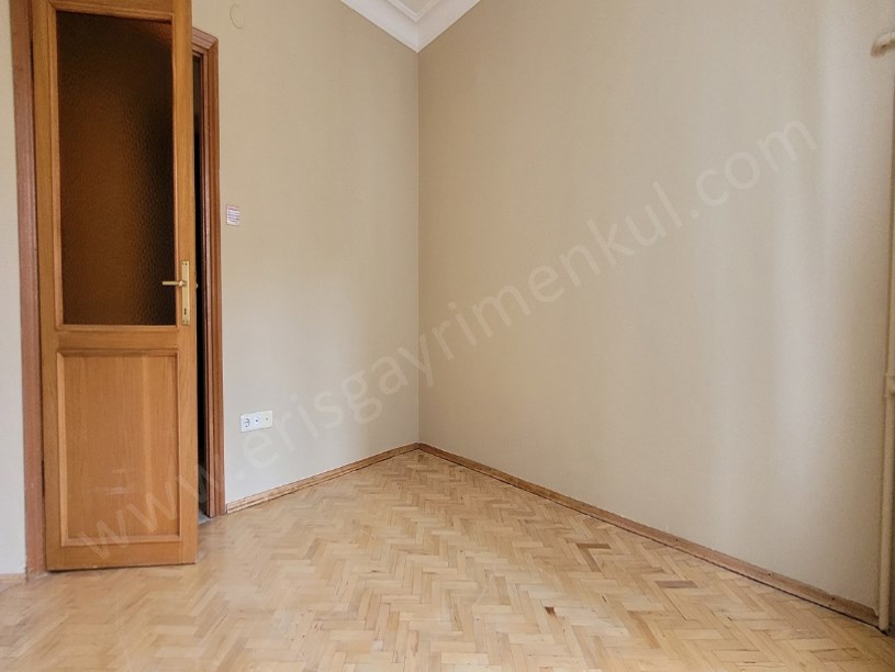 KİRALIK 19 MAYIS MAH. DE 130 M2 3+1 DAİRE KADIKÖY İSTANBUL