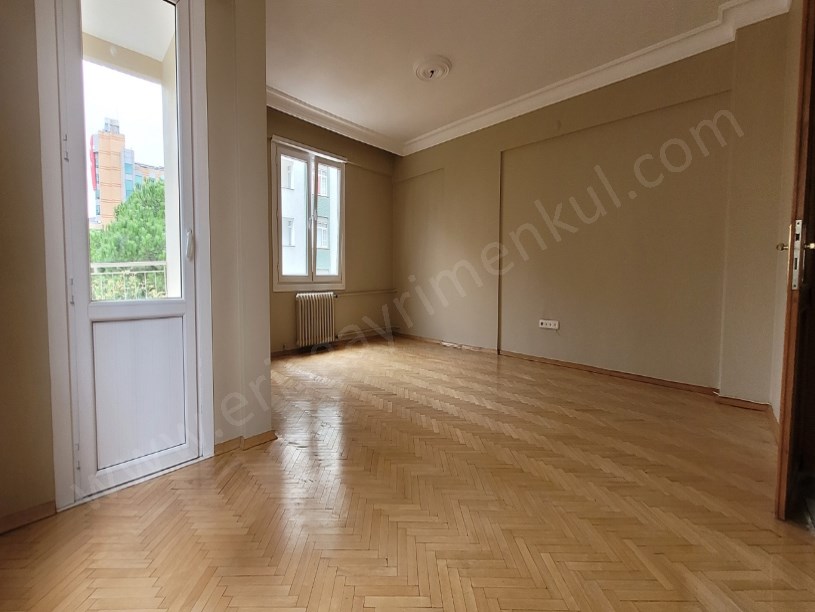 KİRALIK 19 MAYIS MAH. DE 130 M2 3+1 DAİRE KADIKÖY İSTANBUL