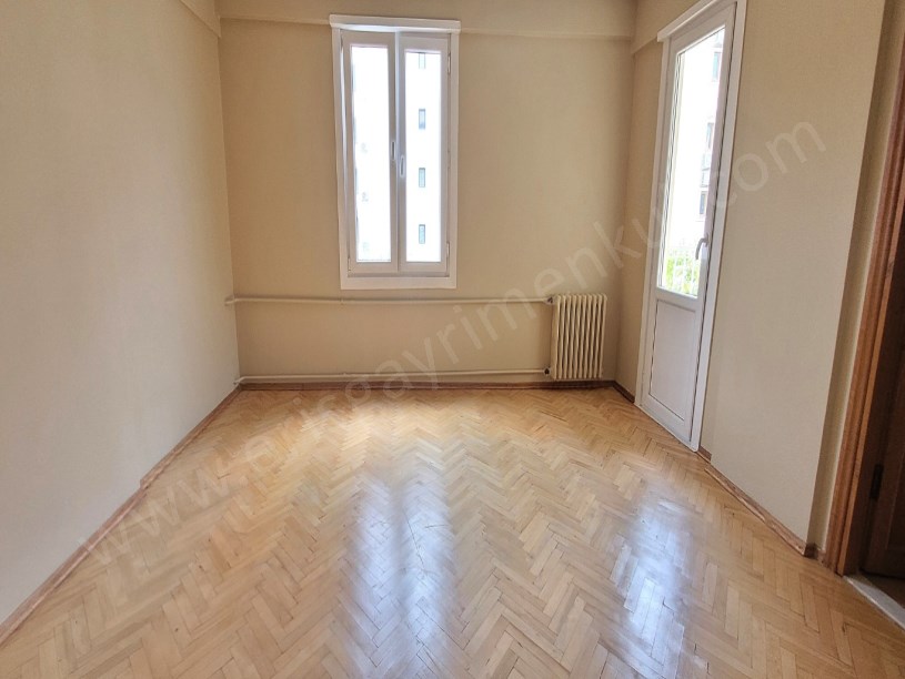 KİRALIK 19 MAYIS MAH. DE 130 M2 3+1 DAİRE KADIKÖY İSTANBUL