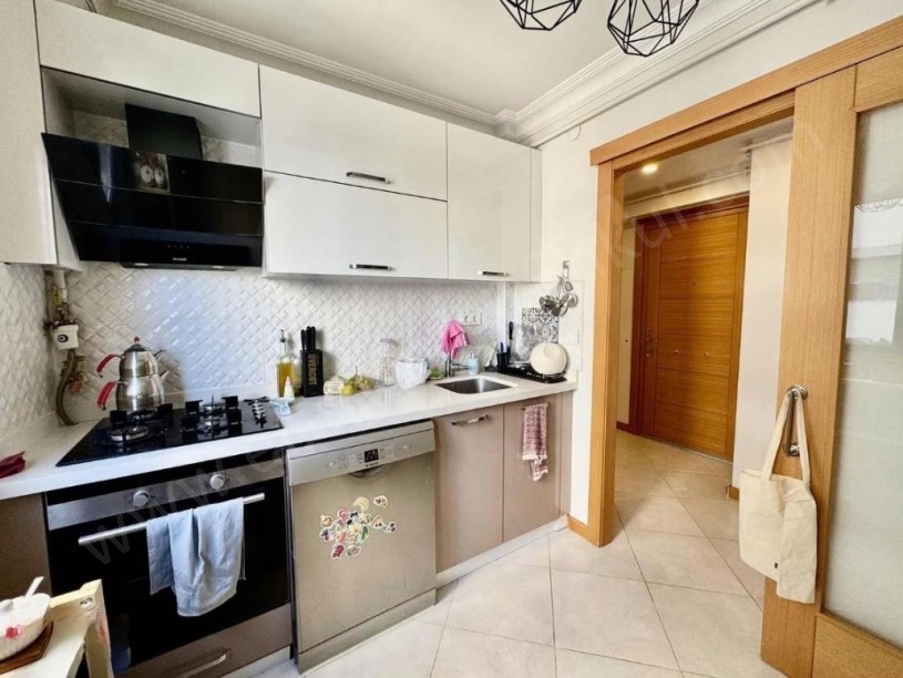 İSTANBUL KADIKÖY TÜCCARBAŞINDA ERENKÖY MARMARAYA YAKIN İAKANLI 3+1 SATILIK DAİRE