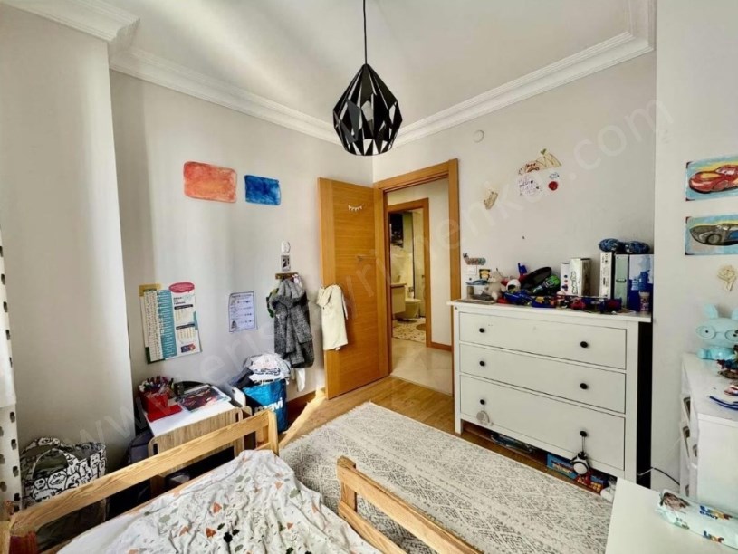 İSTANBUL KADIKÖY TÜCCARBAŞINDA ERENKÖY MARMARAYA YAKIN İAKANLI 3+1 SATILIK DAİRE