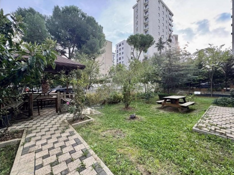 İSTANBUL KADIKÖY TÜCCARBAŞINDA ERENKÖY MARMARAYA YAKIN İAKANLI 3+1 SATILIK DAİRE