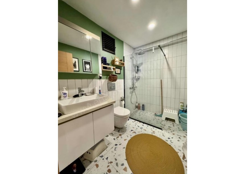 İSTANBUL KADIKÖY TÜCCARBAŞINDA ERENKÖY MARMARAYA YAKIN İAKANLI 3+1 SATILIK DAİRE