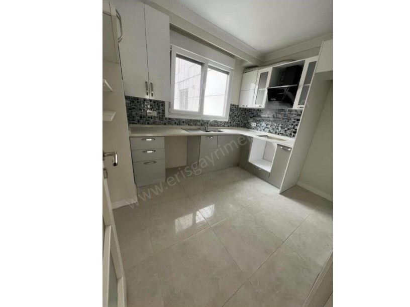 İSTANBUL KADIKÖY BOŞ... KOZYATAĞI KAZASKER 3+1 EBEVEYN BANYOLU