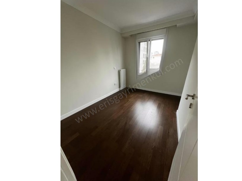 İSTANBUL KADIKÖY BOŞ... KOZYATAĞI KAZASKER 3+1 EBEVEYN BANYOLU