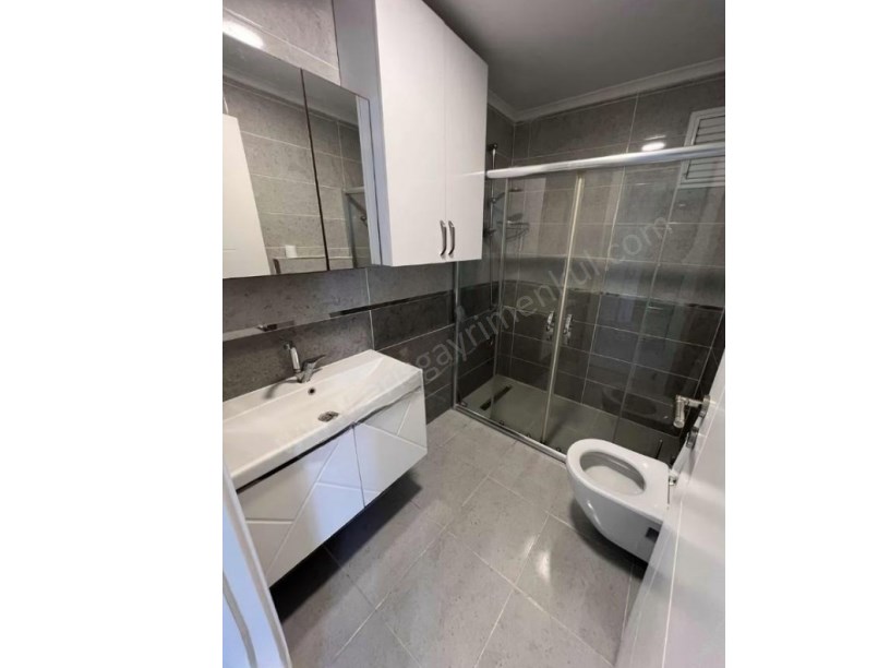 İSTANBUL KADIKÖY BOŞ... KOZYATAĞI KAZASKER 3+1 EBEVEYN BANYOLU