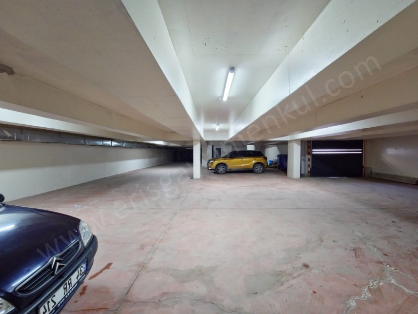 SAHRAYICEDİT MİNİBÜS CAD. YAKINI SIFIR BİNADA AÇIK BALKONLU 3+1 KADIKÖY İSTANBUL