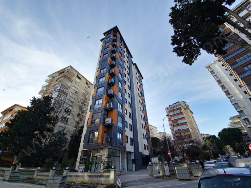 SAHRAYICEDİT MİNİBÜS CAD. YAKINI SIFIR BİNADA AÇIK BALKONLU 3+1 KADIKÖY İSTANBUL