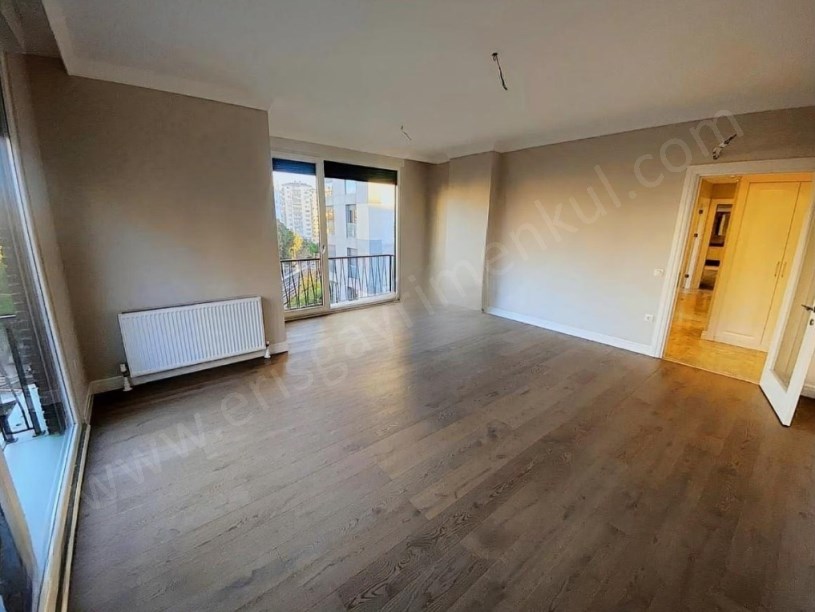 İSTANBUL KADIKÖY ERENKÖY  SIFIR 107 M2 NET SATILIK 3+1 DAİRE