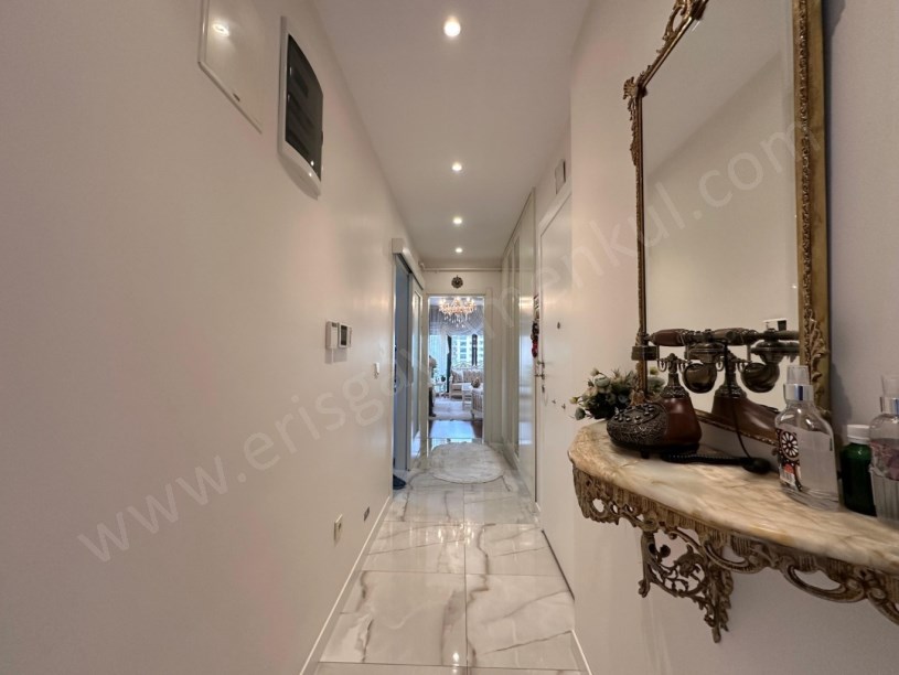 Kozyatağı Central Hast. Civarı Balkonlu Ebevyn Banyolu 3+1 Kadıköy İstanbul